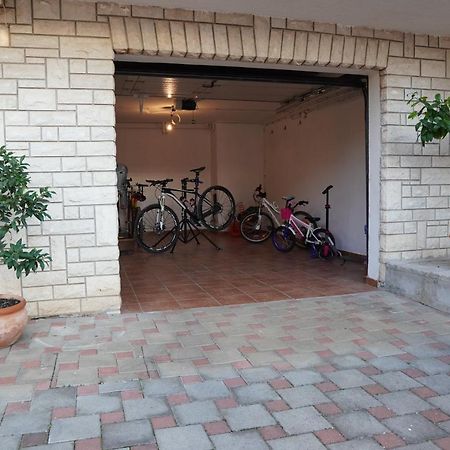 Apartments Luciana & Helena Pula Luaran gambar