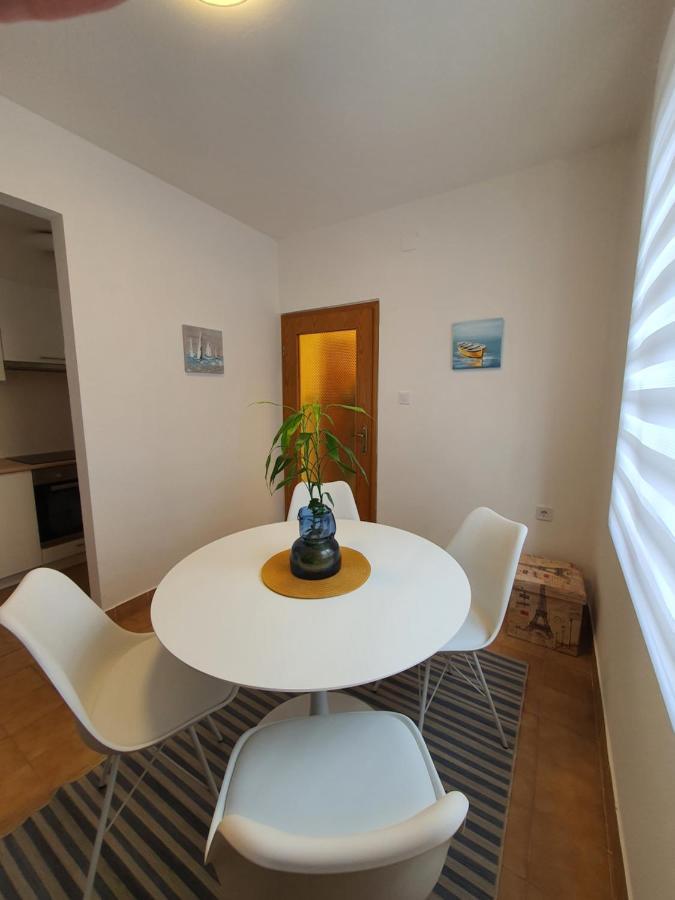 Apartments Luciana & Helena Pula Luaran gambar