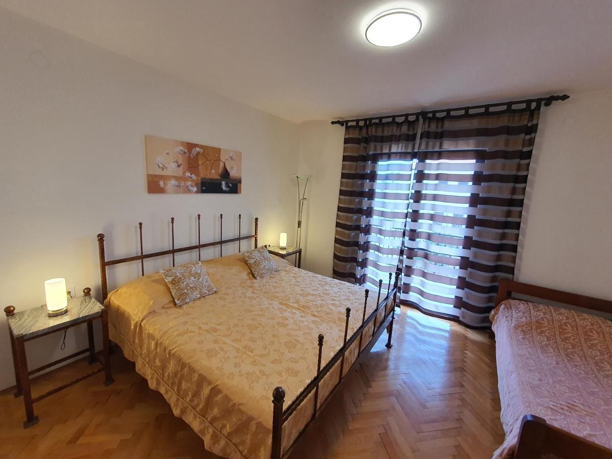 Apartments Luciana & Helena Pula Luaran gambar