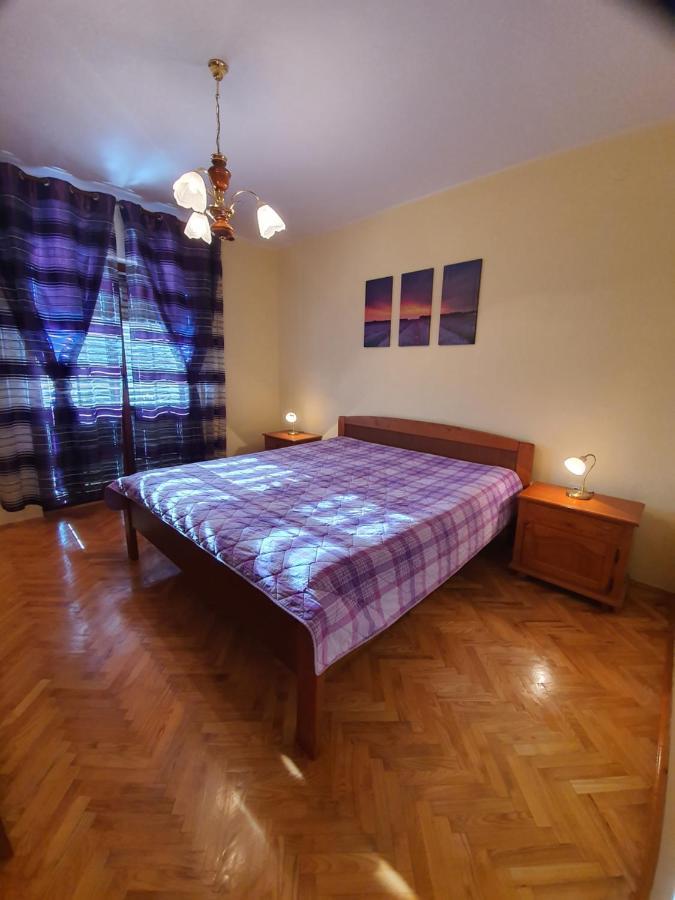 Apartments Luciana & Helena Pula Luaran gambar